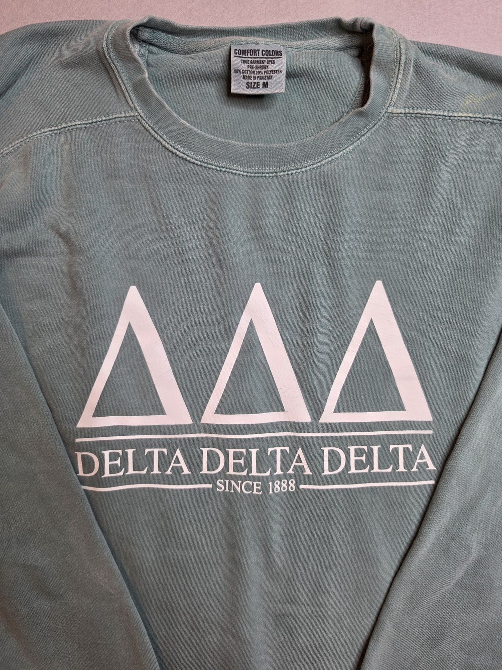 Women's Comfort Colors 'Delta Delta Delta' Sorority Crewneck Sweater Size m